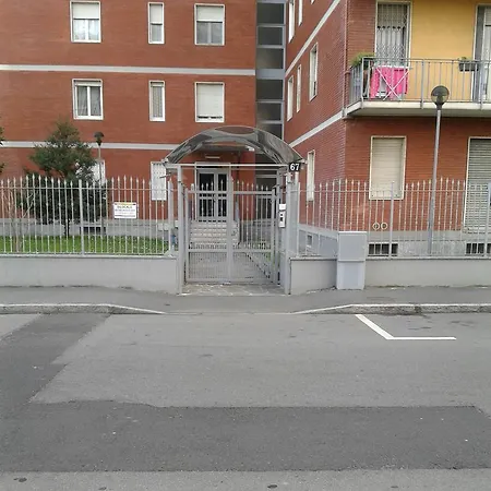 House * Milán
