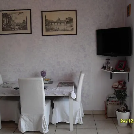 Pensión House *
